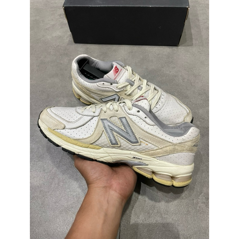 New Balance 860 v2 ‘Thisisneverthat’ White #M26