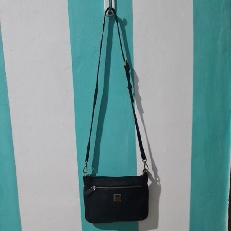 Sling Sisley