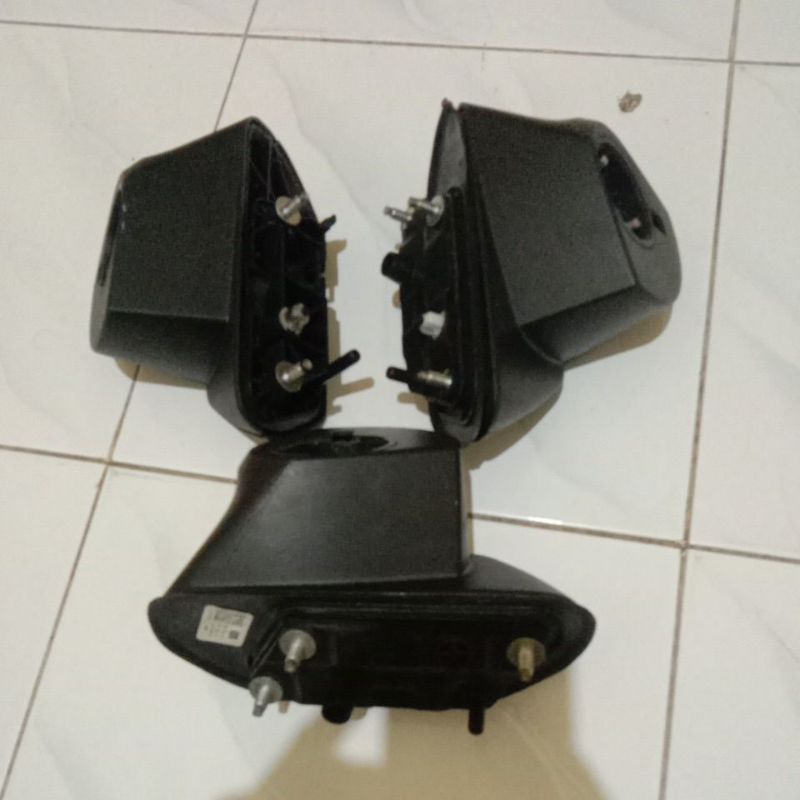 Dudukan kaki spion Avanza Xenia 2022 2023 2024