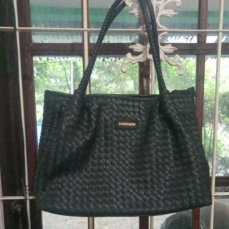 Tote Hitam Ssamzie kulas