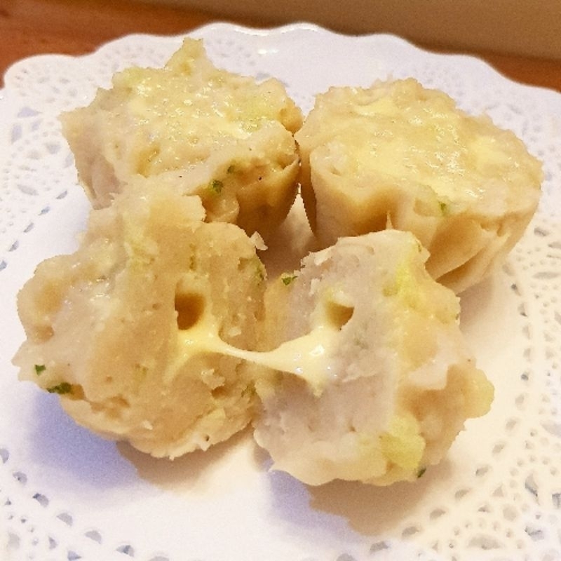 

Siomay isi Keju Leleh frozen vacuum pack