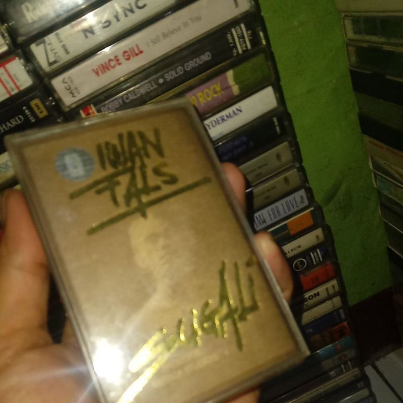 KASET PITA  SUGALI  IWAN FALS