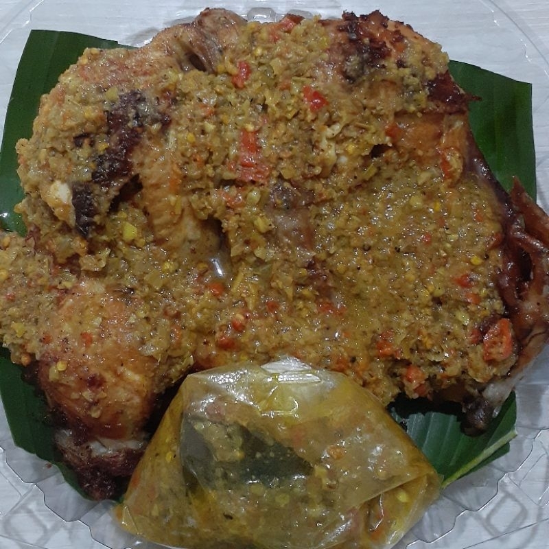 

Ayam Betutu Goreng Khas Bali