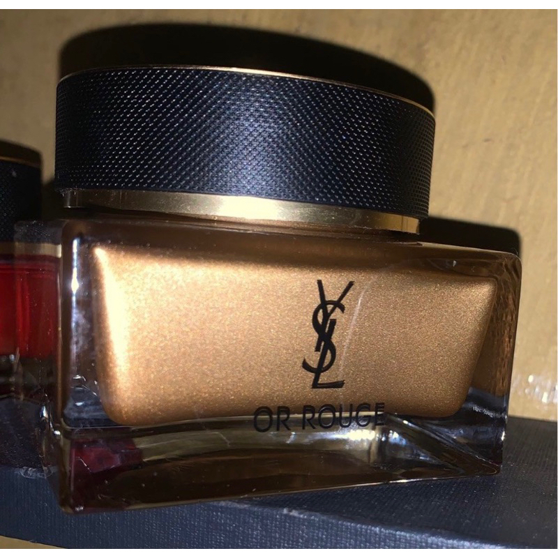 Ysl or rouge la creme