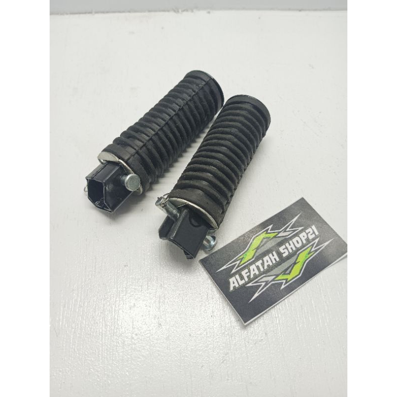 karet step belakang Honda win Gl 100 C70 c80  step / karet step belakang