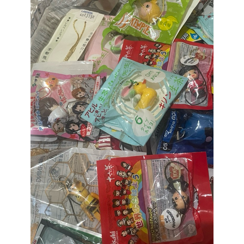 various gantungan kunci ganci, gotochi, charms, trinkets, original japan - k-on bearbrick kewpie moo