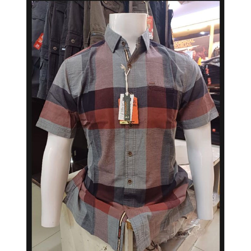 CARDINAL CASUAL ORI KEMEJA LENGAN PENDEK REGULER FIT