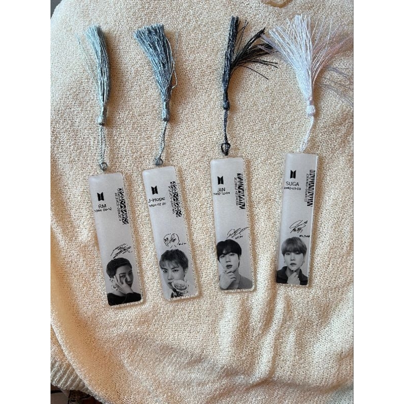 

BTS MNCR Bookmark Acrylic
