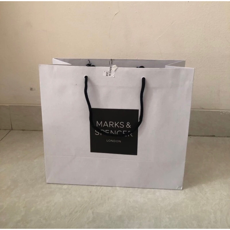 

paper bag/paperbag/tas kertas/goodie bag/marks&spencer/marks and spencer