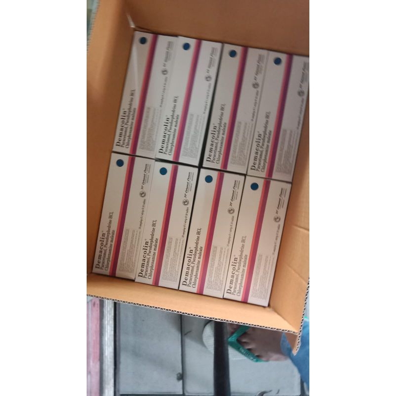 Demacolin tablet box