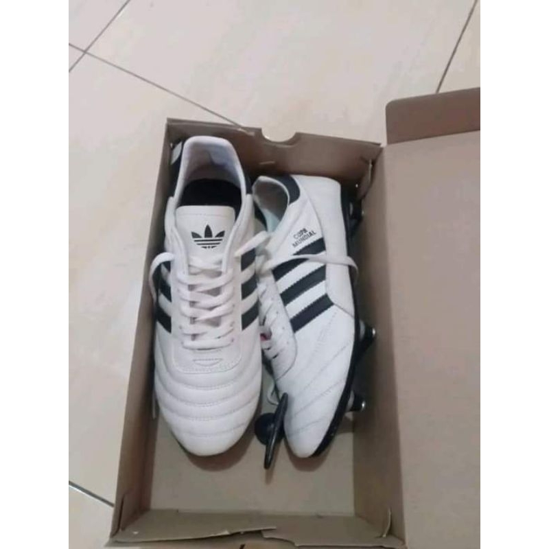 SEPATU BOLA BAHAN KULIT ASLI,POOL6