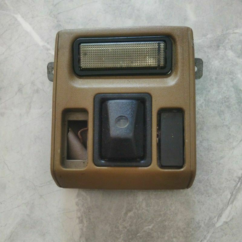 lampu kabin peugeot 405