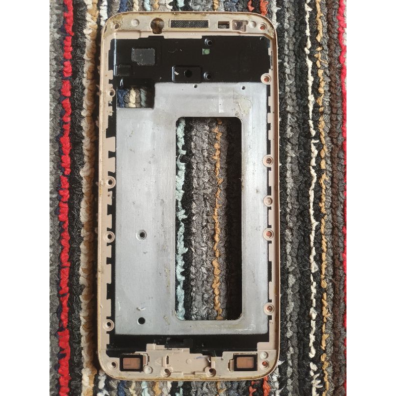 Frame Tatakan Lcd Samsung J7 Pro Ori copotan