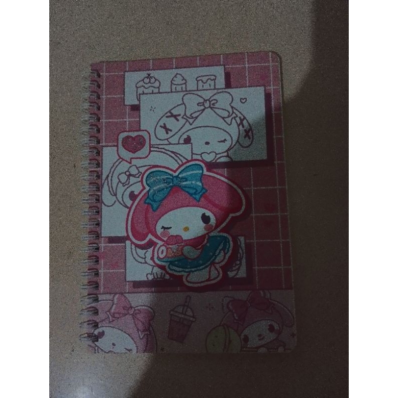 

buku melody yang berglitter