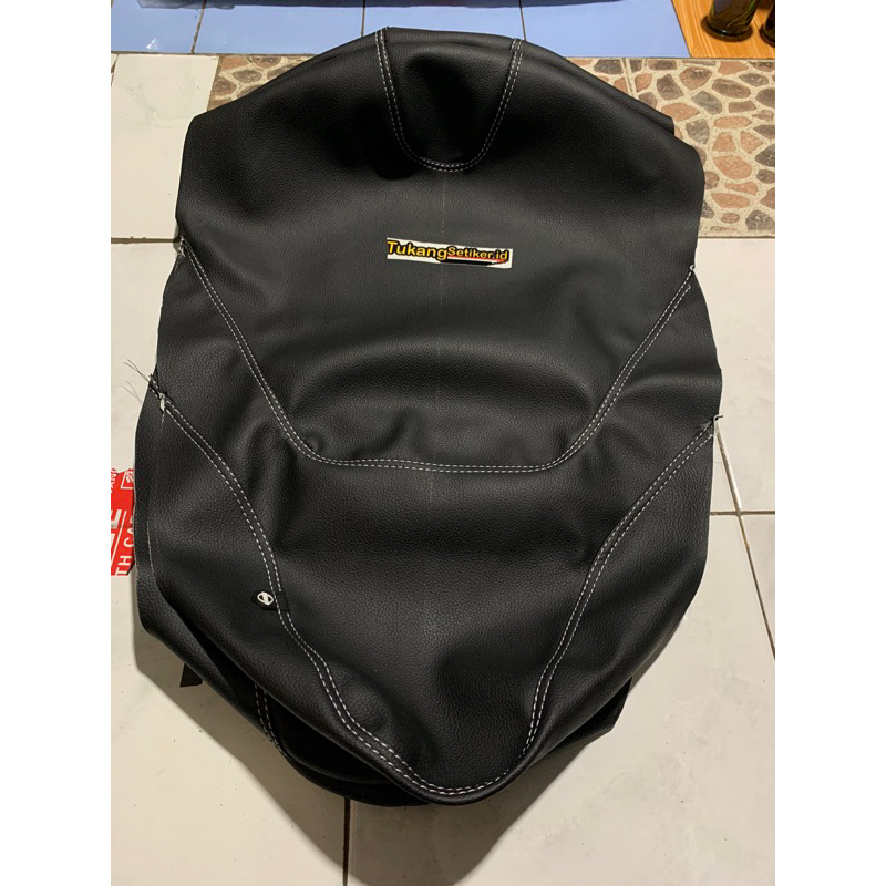 sarung jok / kulit jok Mbtech model jaitan tenggah vario 125/led old /new