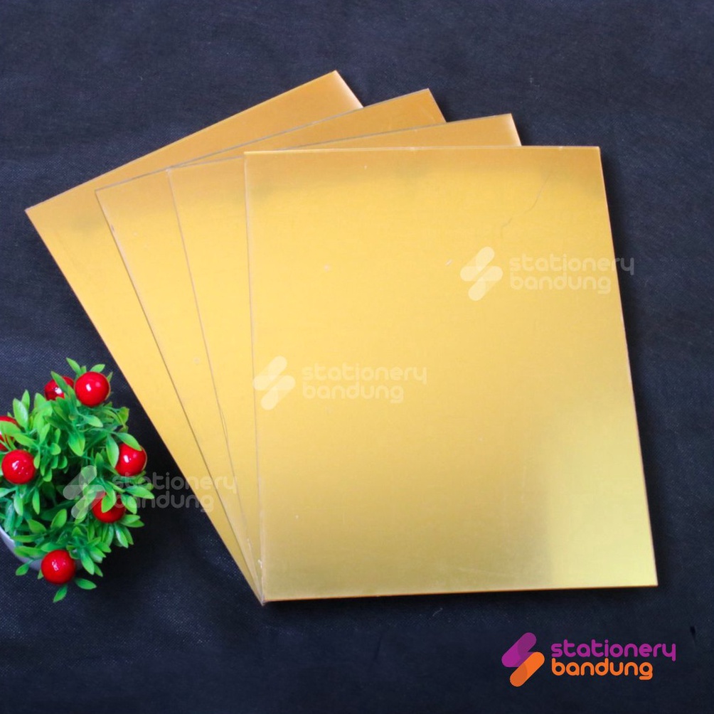 

Akrilik Acrylic Gold Kaca Mirror Lembaran Tebal 2MM Ukuran A4 A3 KODE T3M7