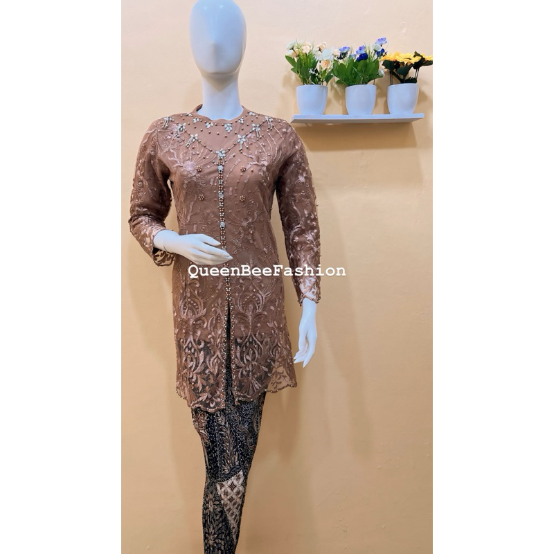 kebaya coklat