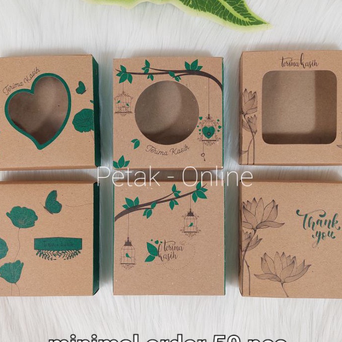 

KP8 5 Pcs Box Kemasan Souvenir 95 x 95 cm