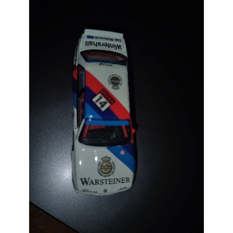 Tarmac BMW M3 E30 Unseald Akrilik Retak