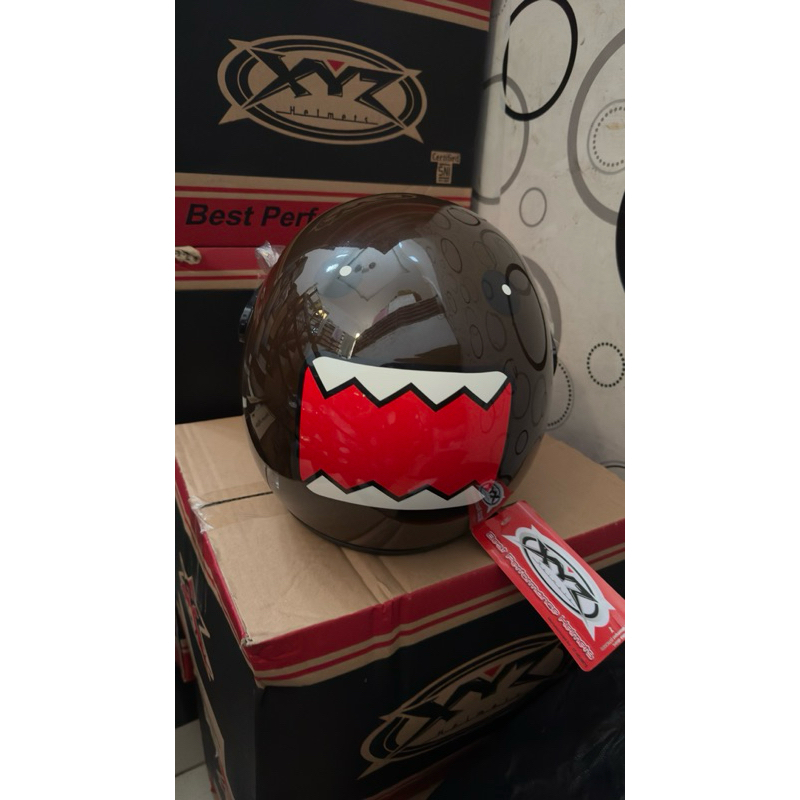 HELM XYZ DOMOKUN COKLAT