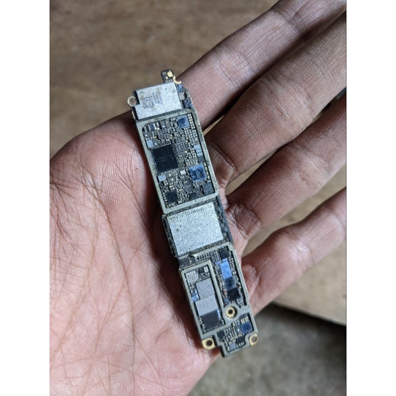 Mesin iphone 8 bekas servis