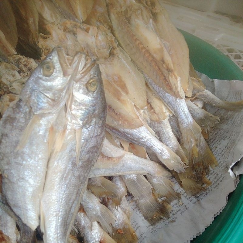 

ikan asin selungsungan 250gram