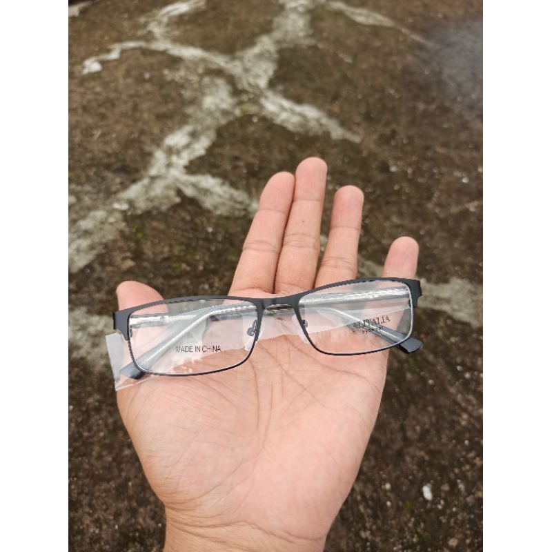 kacamata kotak frame kecil