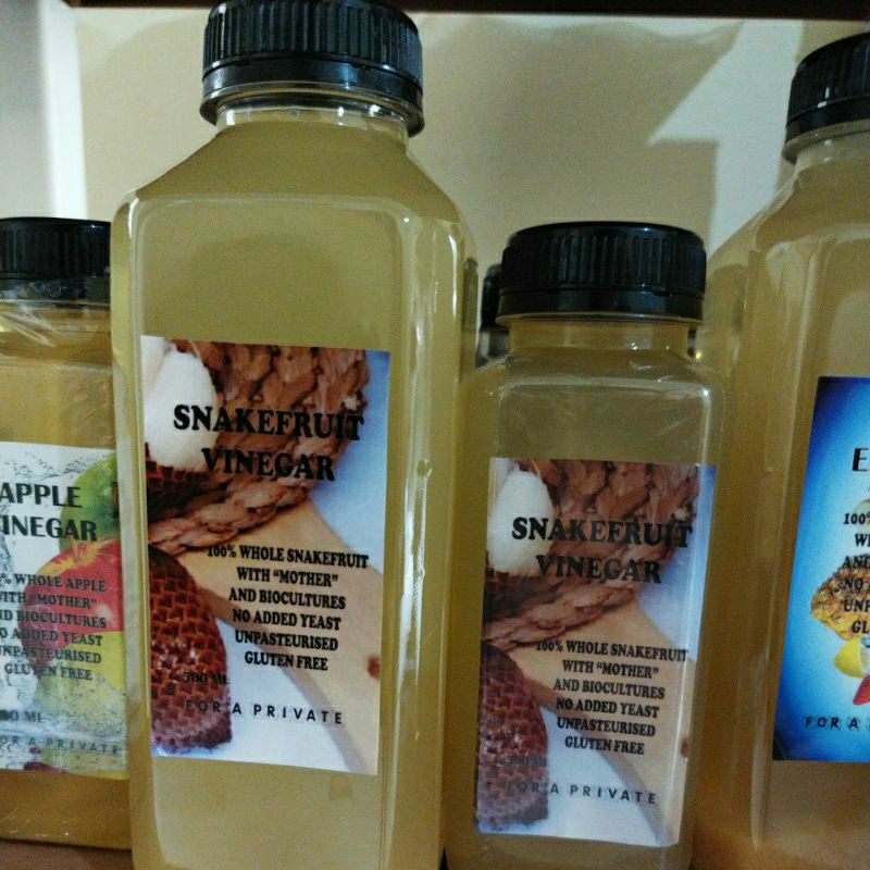 

Snakefruit Cider Vinegar (Cuka Salak) by Ethereal