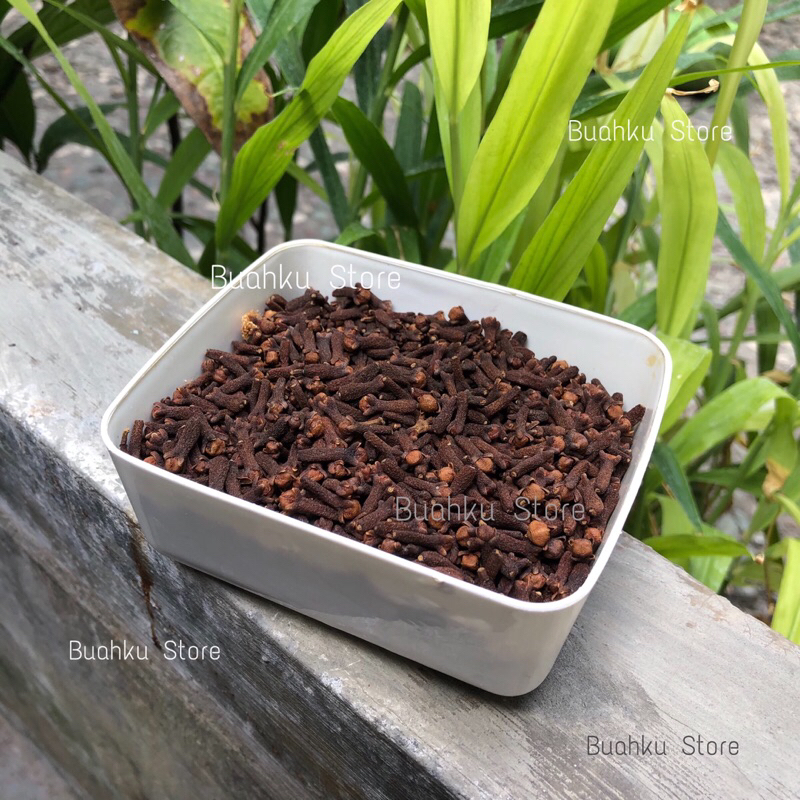 

CENGKEH KERING / whole cloves 250 gr