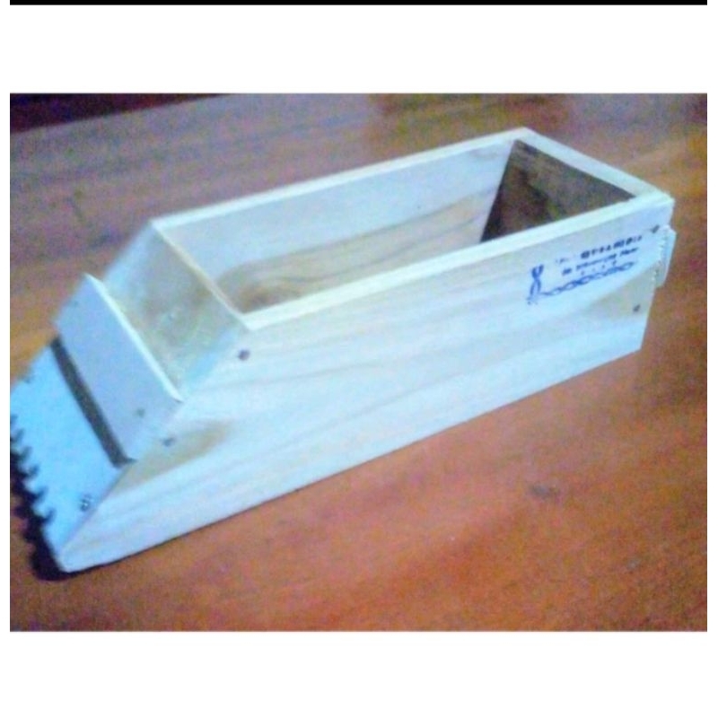 alat pasang bata ringan(hebel),lebar:7cm,terbuat dari kau jati asli kuat dan kokoh.