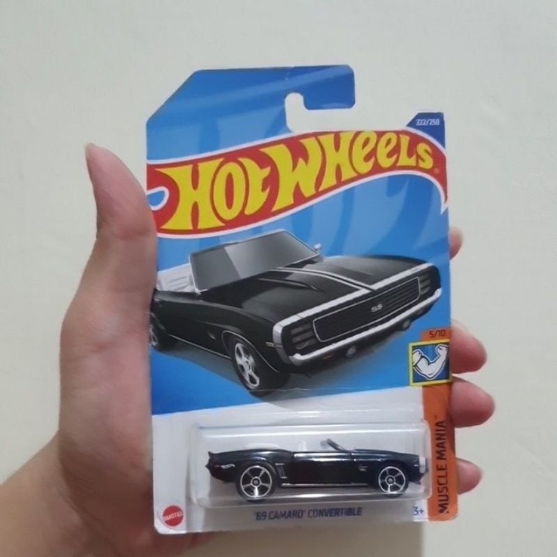 Hotwheels 69 Camaro Convertible