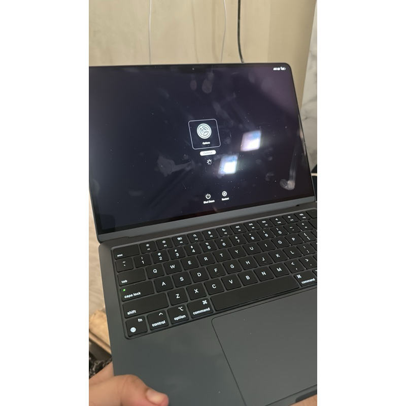 Macbook Air m2 2022 Lock Icloud / Lupa icloud Unit only