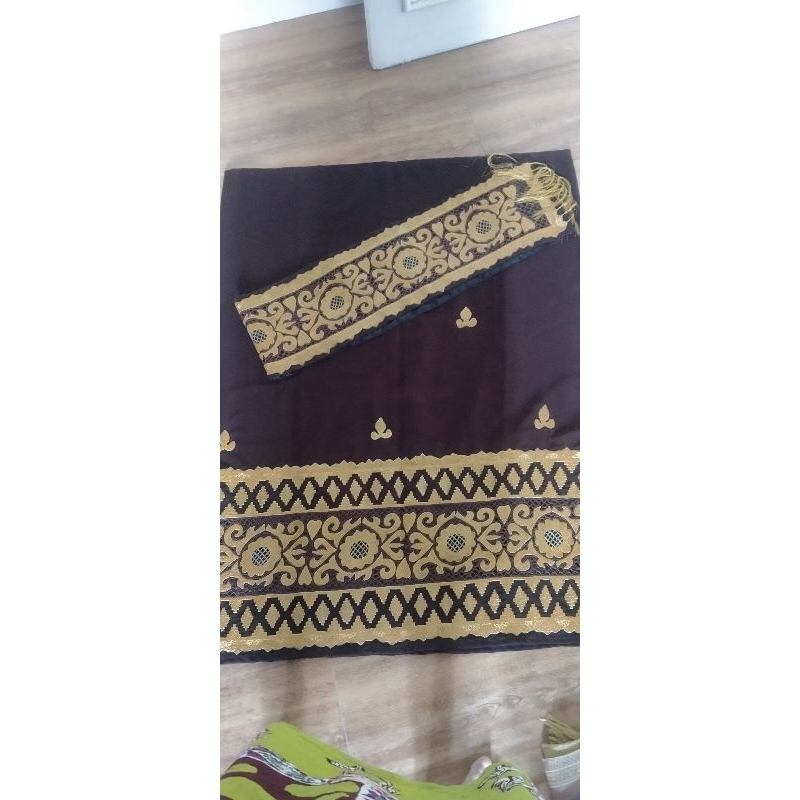 Tapis Lampung Asli Benang Emas