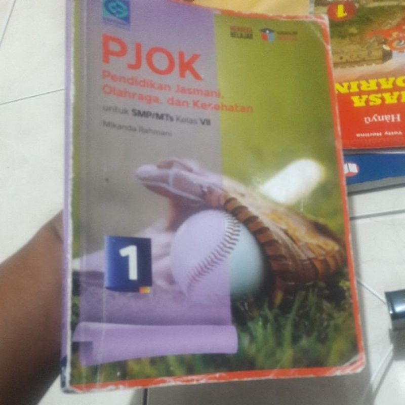 

BUKU PELAJAR PJOK kls VII penerbit GRAFINDO edisi MERDEKA