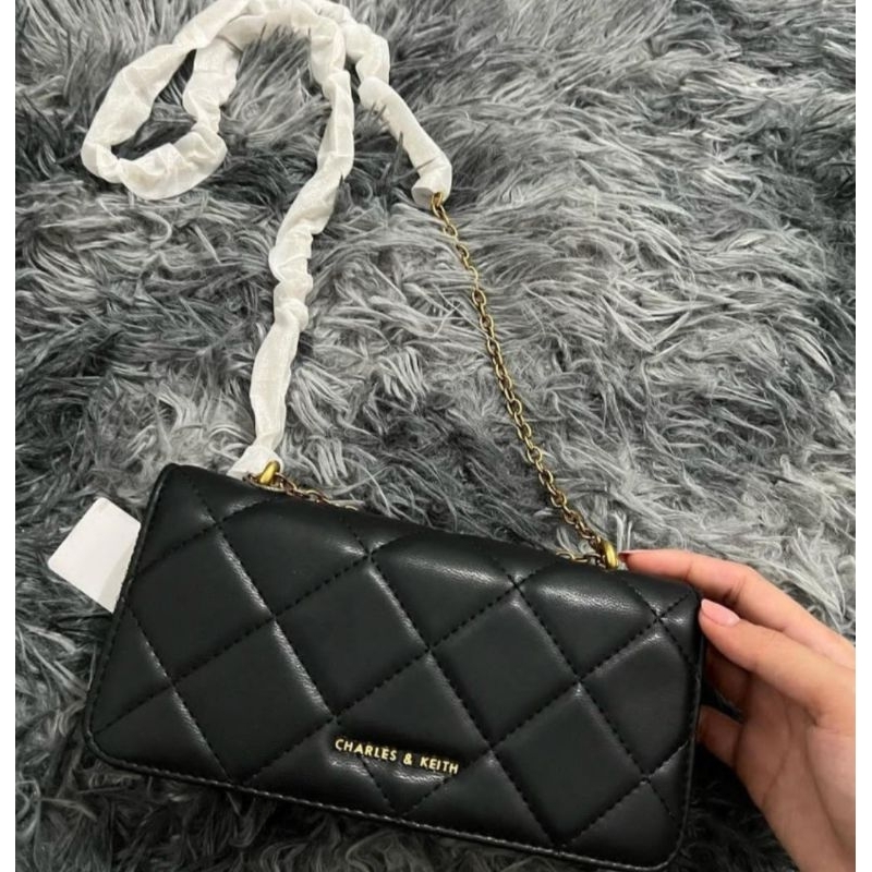Charles & Keith Chain Bag 100% Original reject
