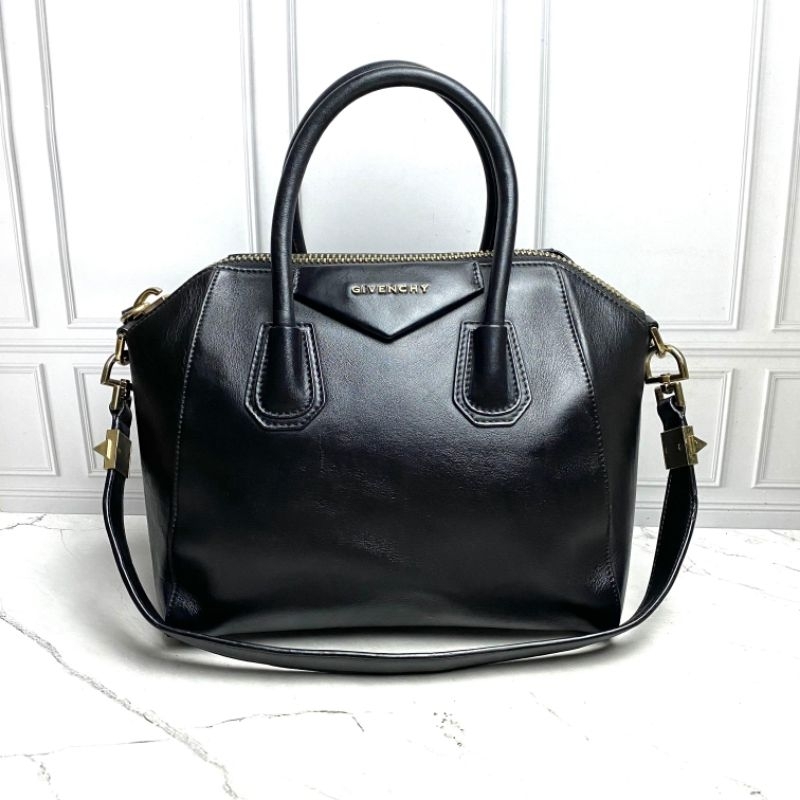 GIVENCHY ANTIGONA SMALL BLACK PRELOVED