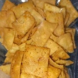

Kripik Pangsit Potongan Kecil Per 1KG