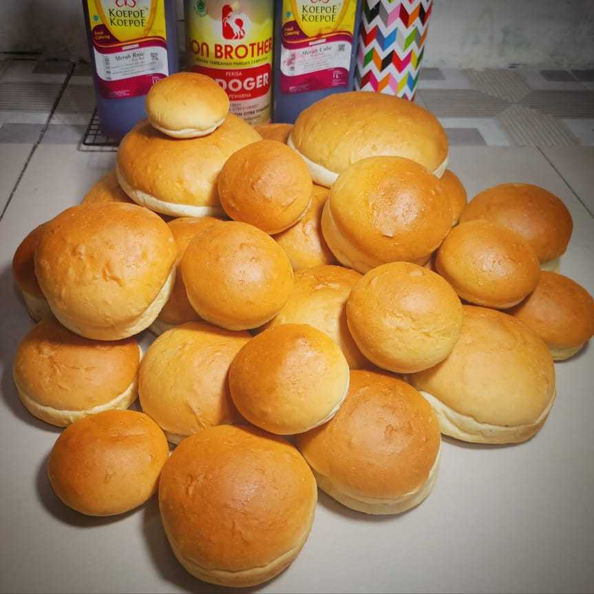 

Roti Brioche Bun 10 cm Berat 85 Gram / Burger Nuha Bakery