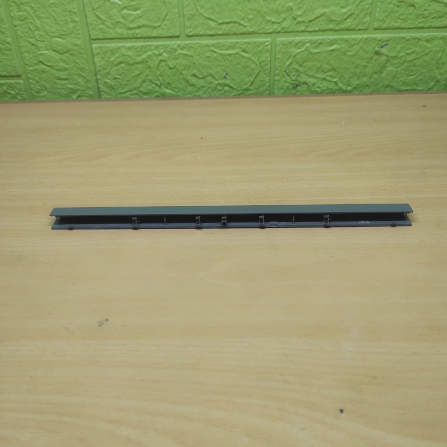 Tutup Engsel Laptop Lenovo Ideapad Slim 3 14IML05