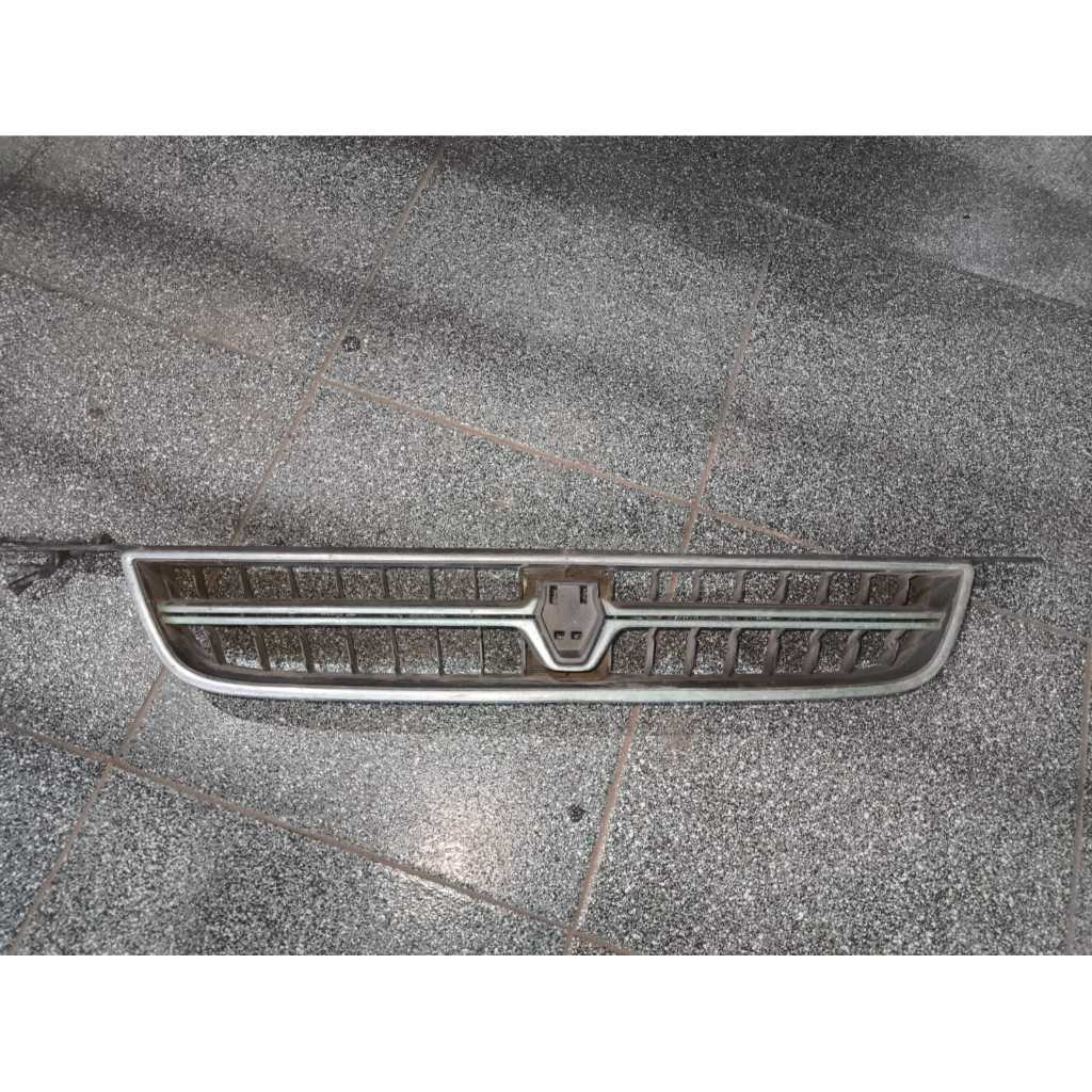 Grill Grille Toyota AE110 AE111 1996 Original