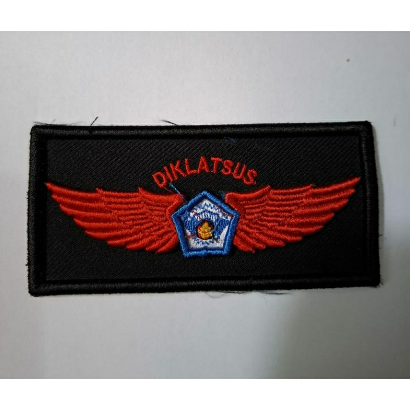 WING DIKLATSUS BALANTAS BANSER BORDIR TIMBUL