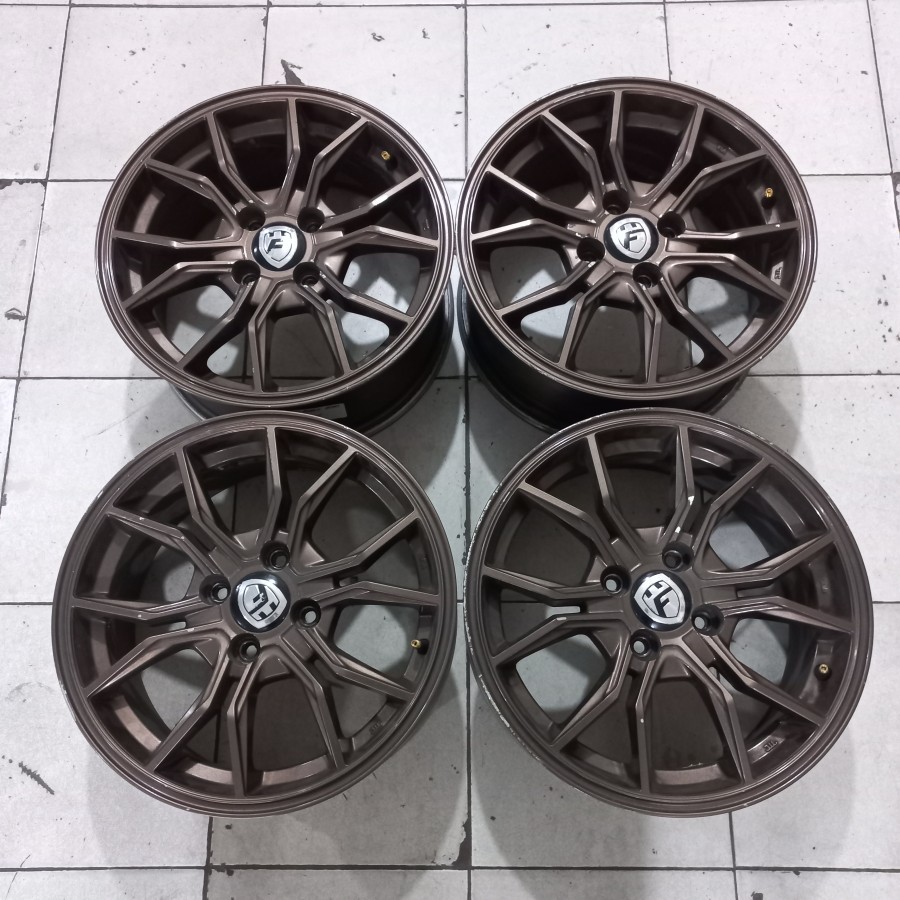 Velg Mobil Bekas Brio Ayla sirion Vios March Swift Sigra VODOO R15