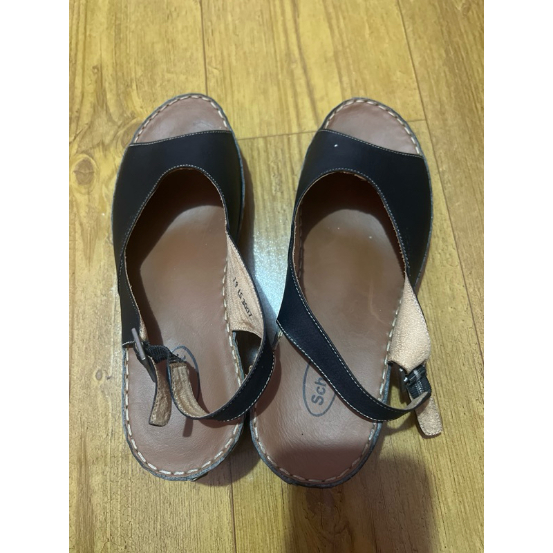 preloved sendal scholl / secound sendal scholl orginal