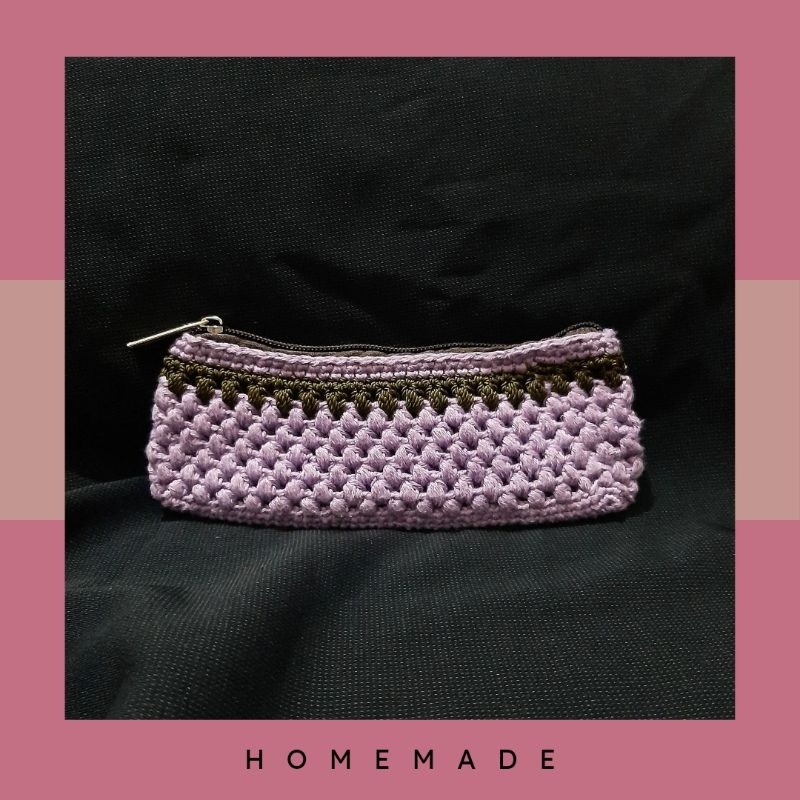 

Tempat Pensil Rajut/Kotak Pensil