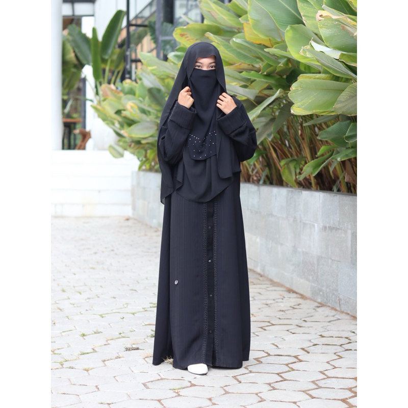 Abaya hitam Flow | abaya outer | abaya kancing