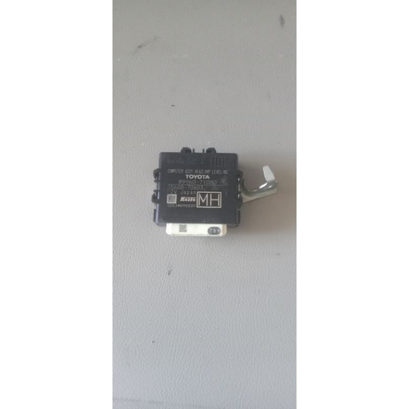 ECU HEADLAMP LEVELING INOVA REBON FORTUNER