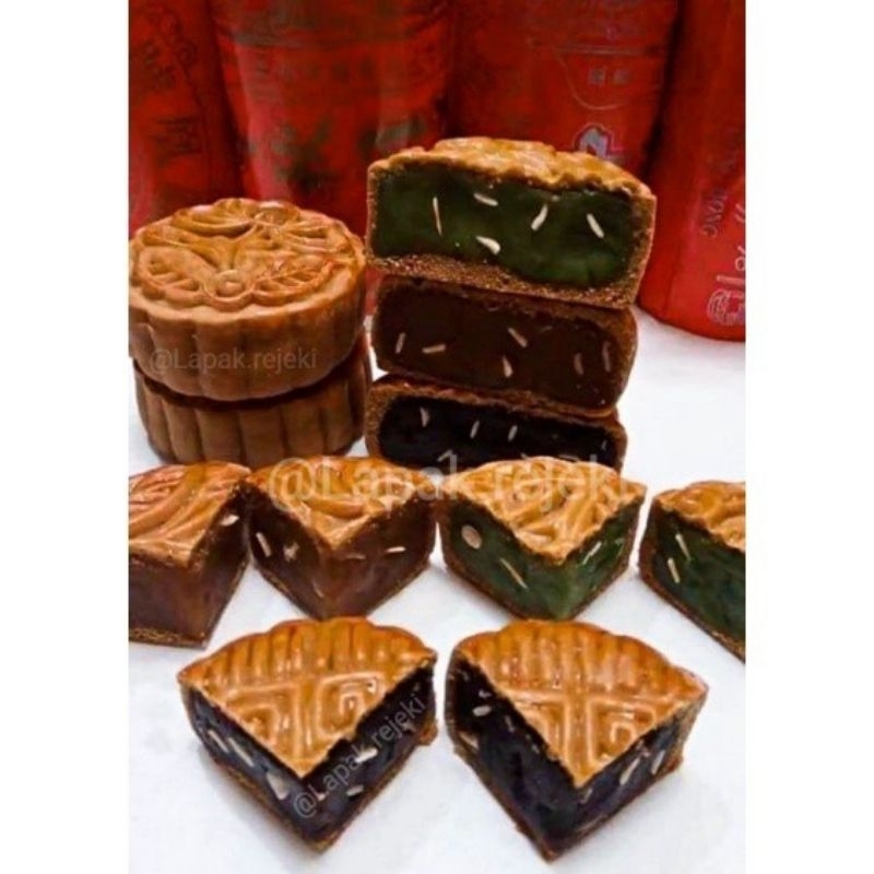 

Kue Bulan Halal Buatan Asli Lao Siong / Hong Hong / Moon Cake / Tong Qiu Pia