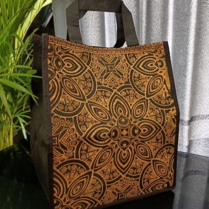 

Sale 1 lusin 12 psc tas hajatan spunbond dus berkat 22