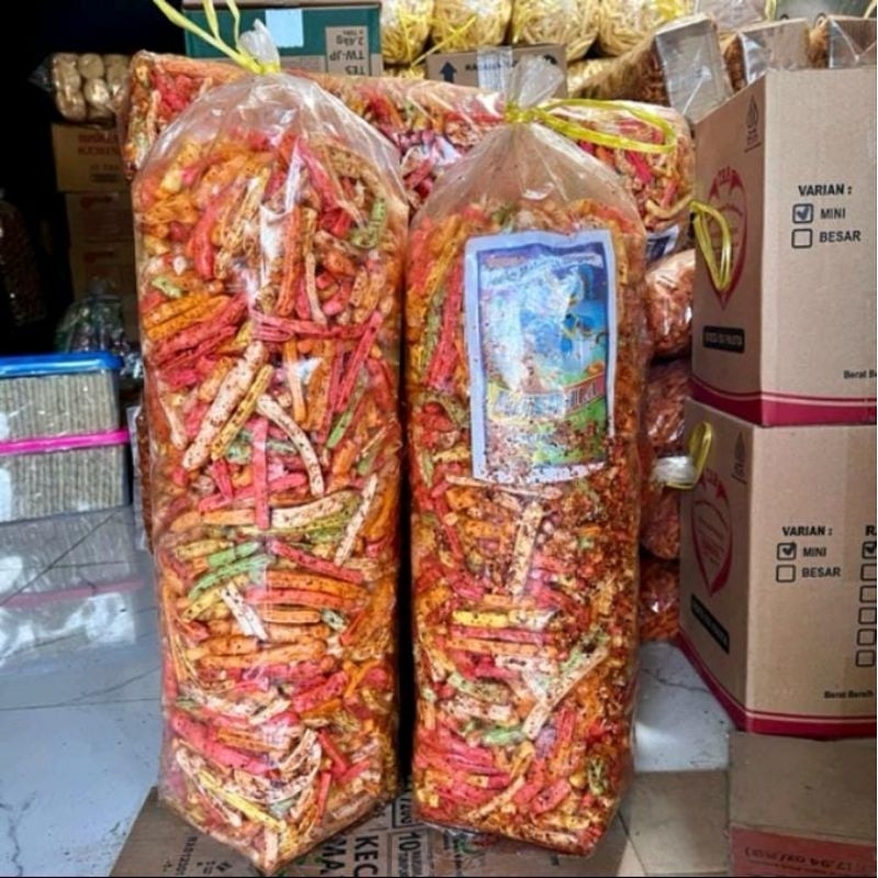 

SEBLAK BETON VIRAL UK. -+1,950gram WARNA WARNI/PEDAS GURIH KRIUK