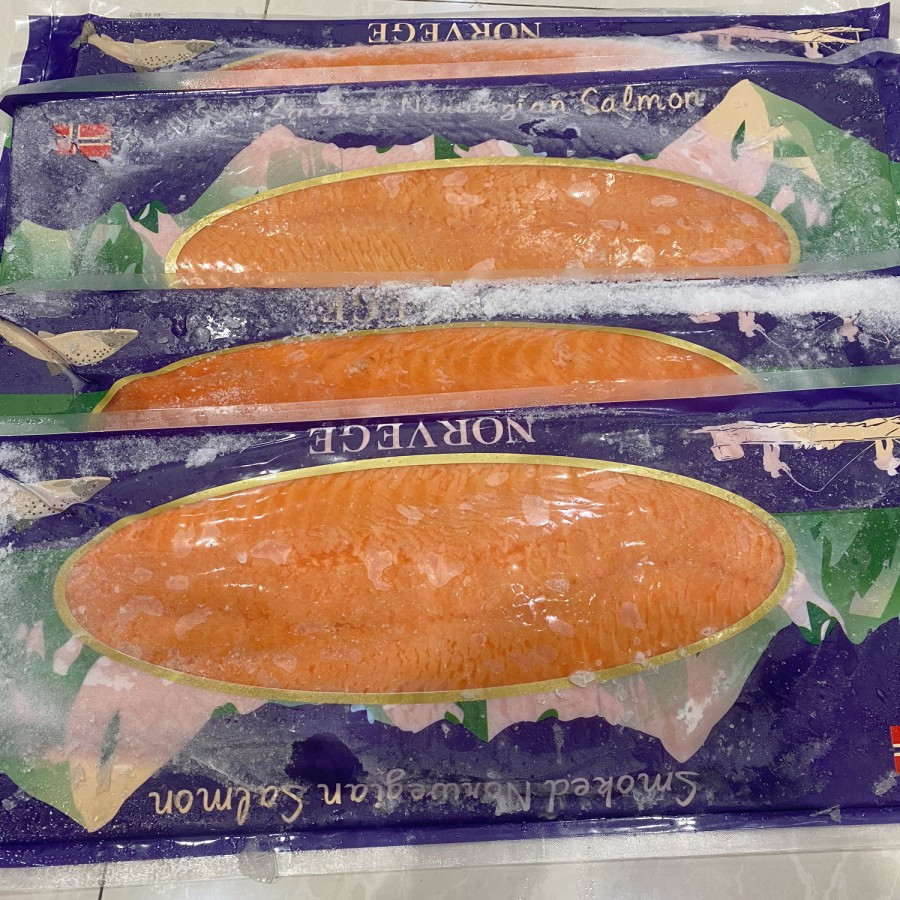 

Smoked salmon norwegian / ikan salmon asap